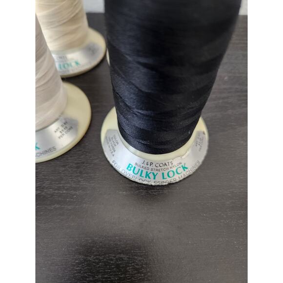 J&P Coats Bulky Lot Serger thread - Picture 3 of 4
